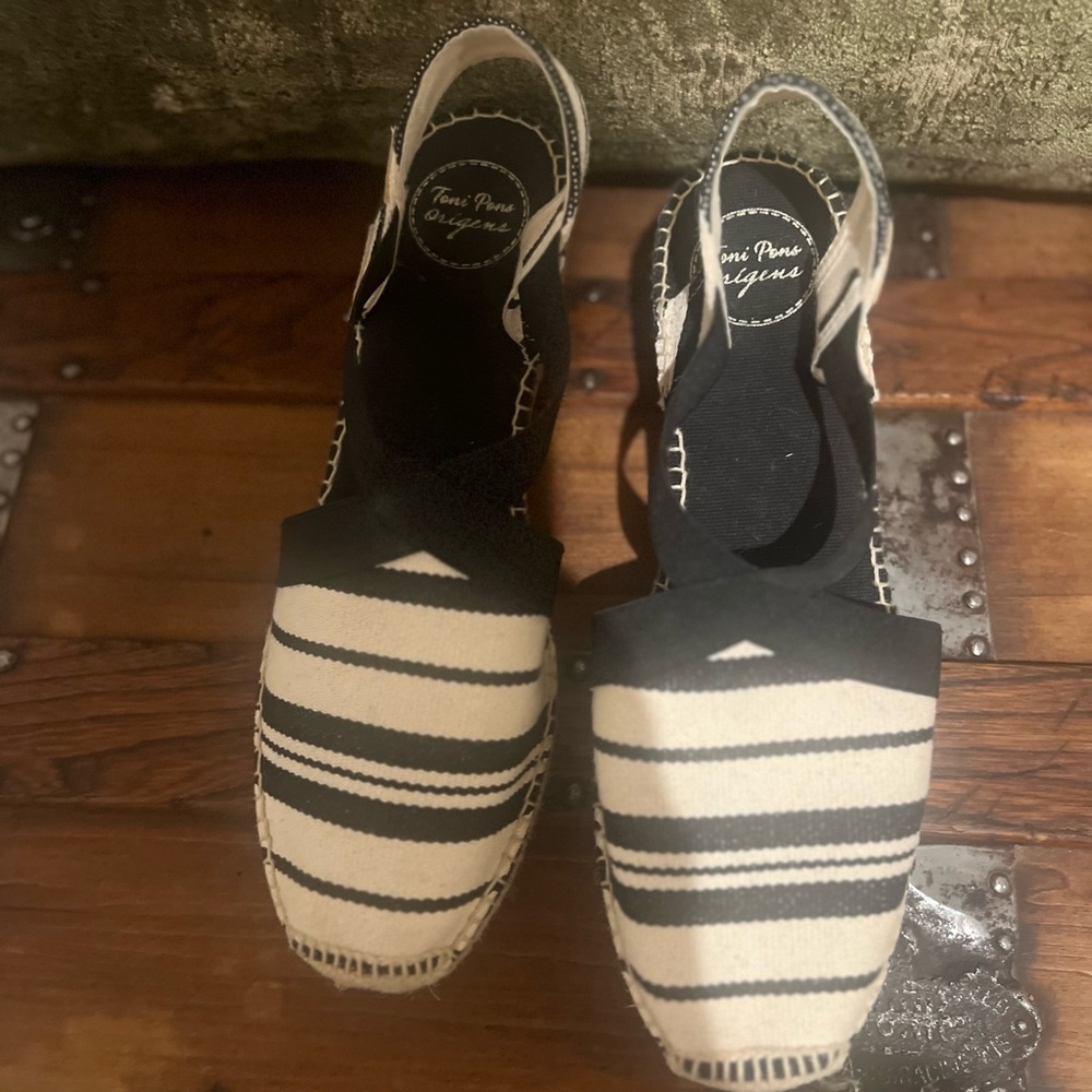 Toni Pons Blue and Cream Espadrille Wedges